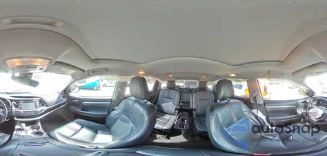 2018 Toyota Highlander Se from USA, damaged, VIN 5TDJZRFH5JS550692